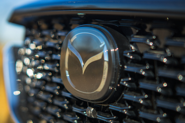 Следующее поколение Mazda CX-30 отложили до 2030 года